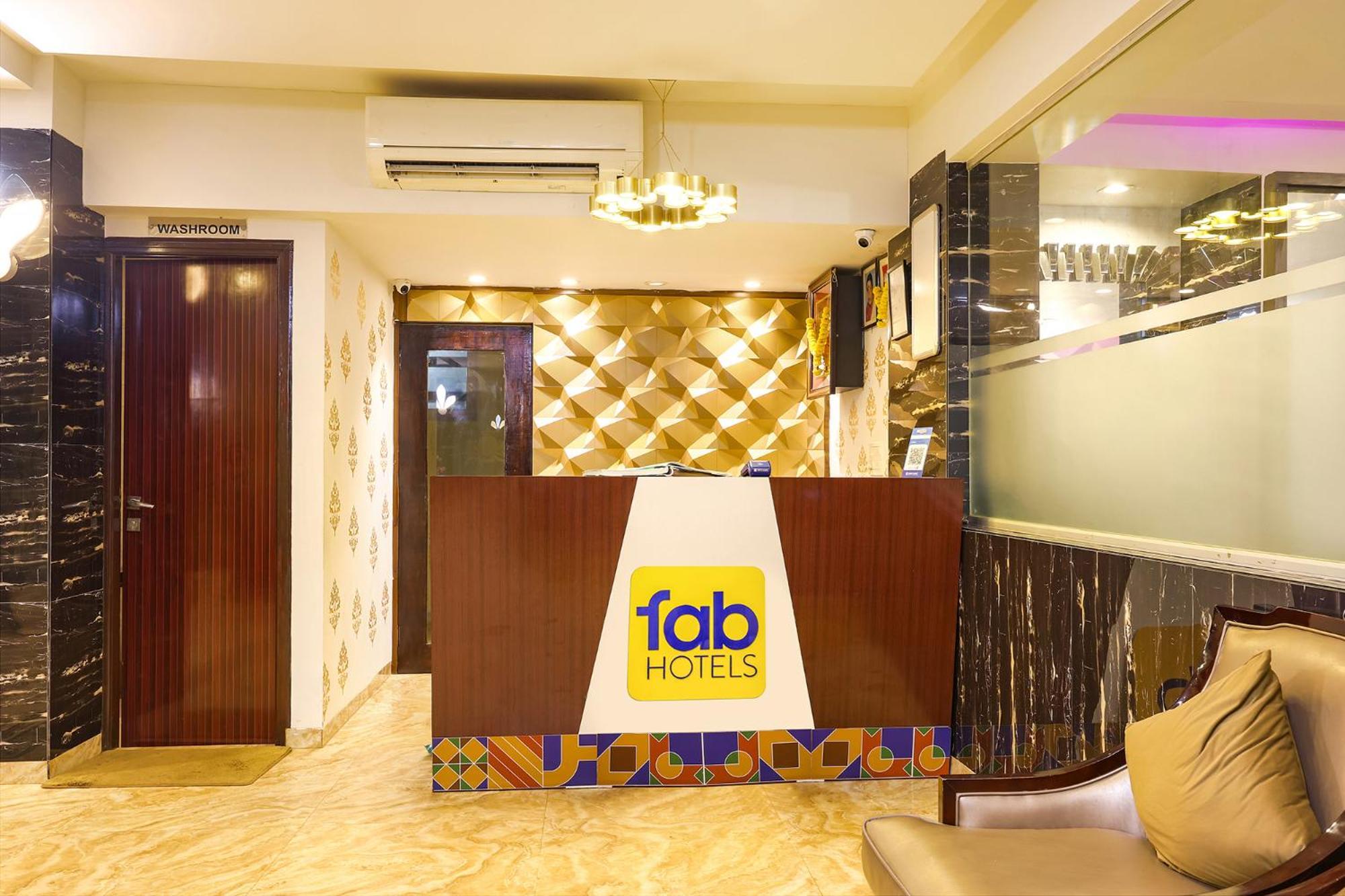 Fabhotel Prime Sarala Crown With Pool - Nr Calangute Beach Dış mekan fotoğraf