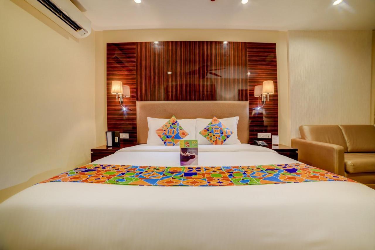 Fabhotel Prime Sarala Crown With Pool - Nr Calangute Beach Dış mekan fotoğraf