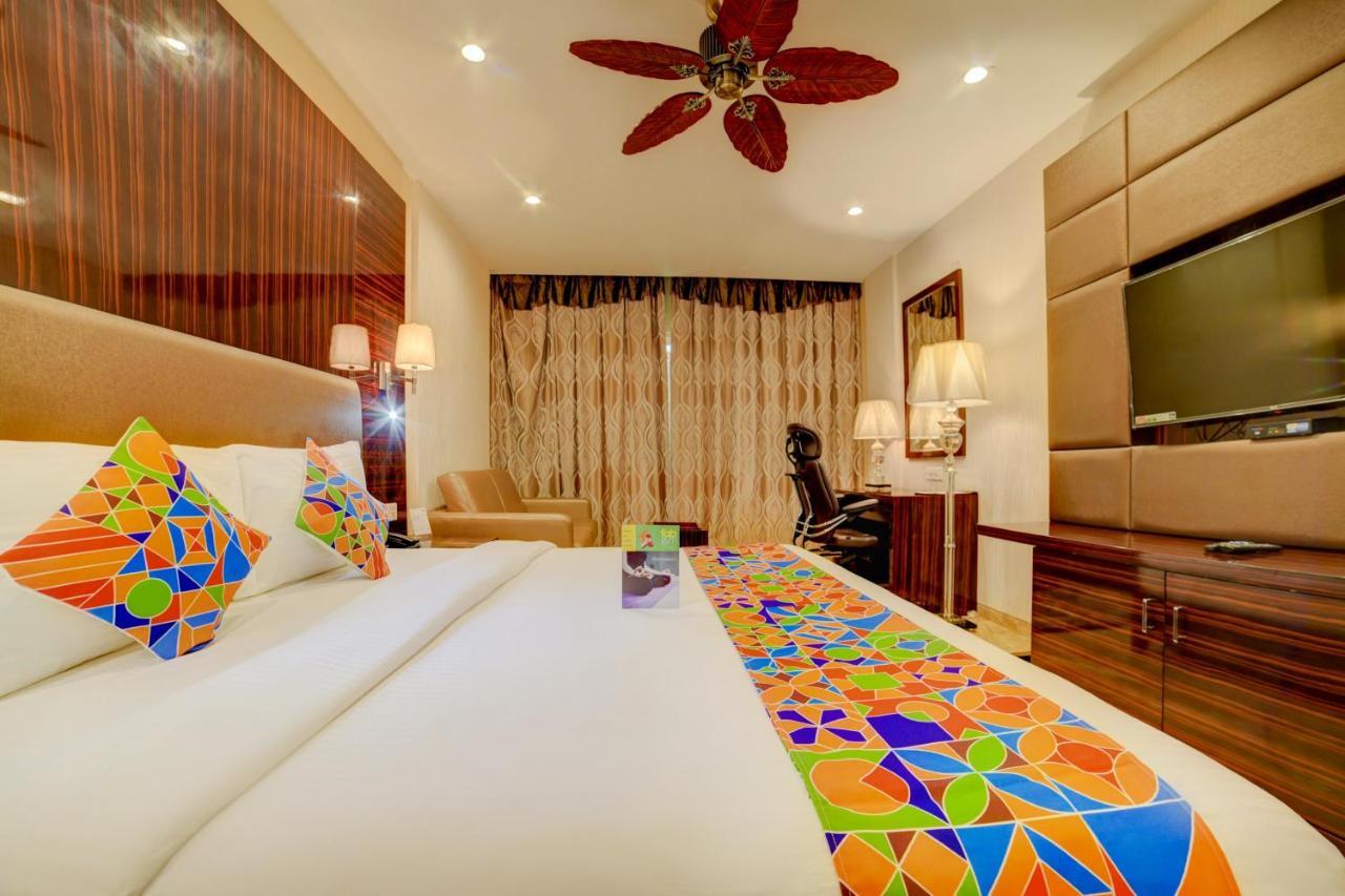 Fabhotel Prime Sarala Crown With Pool - Nr Calangute Beach Dış mekan fotoğraf